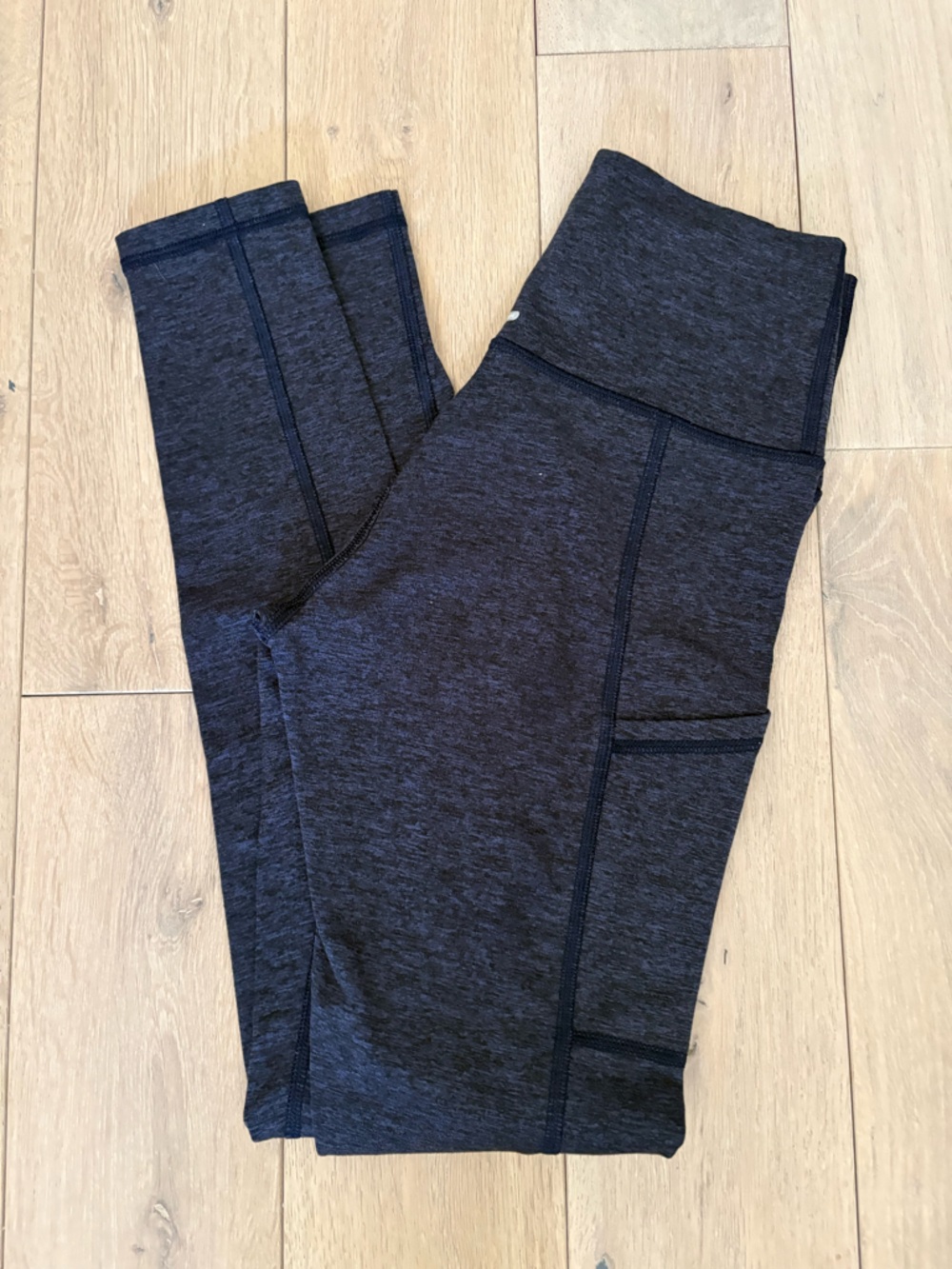 Aerie Black High-Waist Leggings with Side Pockets